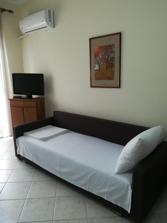 Apartment Ey Zhn Néa Khilí Exteriér fotografie