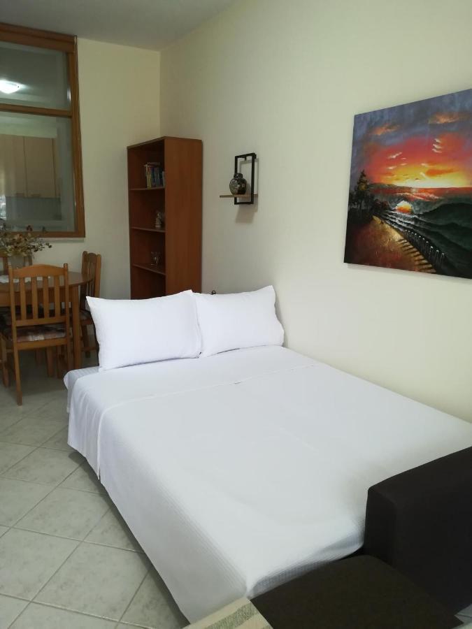 Apartment Ey Zhn Néa Khilí Exteriér fotografie
